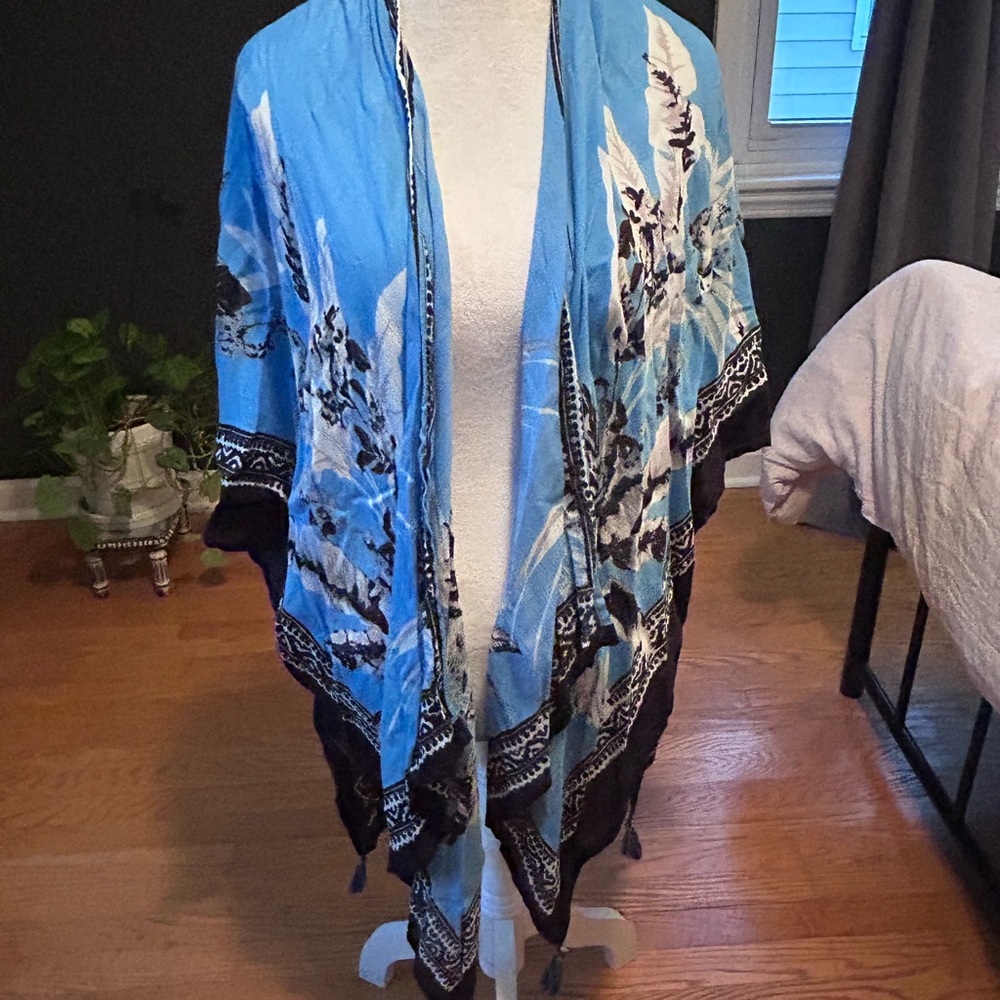 Vince Camuto Light Blue Kimono/Swim Coverup